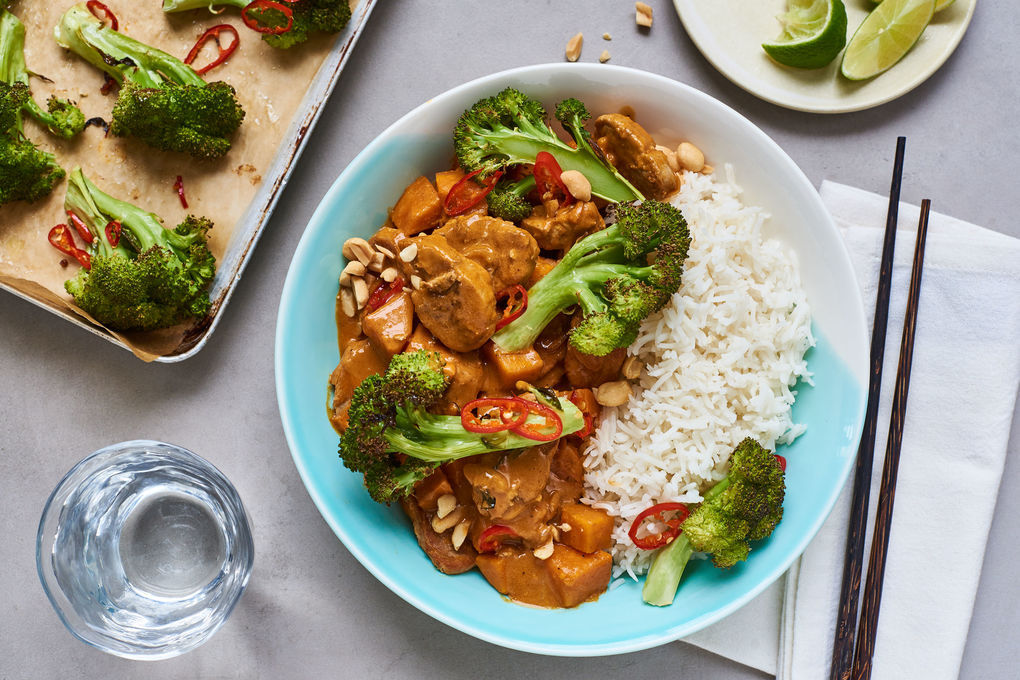 Massamancurry met zoete aardappel en varkensreepjes